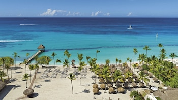 La playa de arena blanca