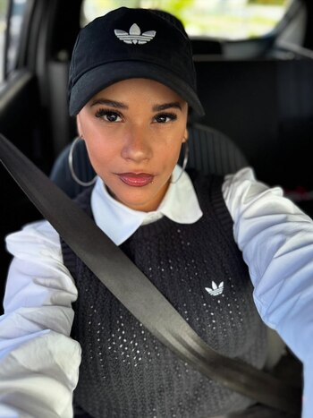 Damaris Melina, cantante emergente de