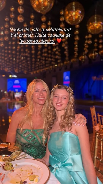 Nicole Neumann acompañó a Allegra en su debut de alta costura en una gala solidaria