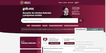Captura de pantalla del sitio web gob.mx con su buscador de trámites, enlaces rápidos, un banner de Margarita Maza y una ventana de chat de asistencia