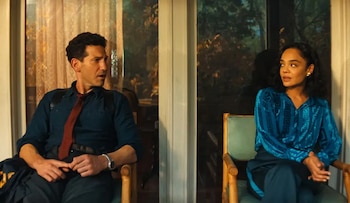 Jon Bernthal y Tessa Thompson