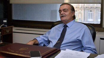 Alberto Lugones (Gustavo Gavotti)