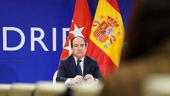 Más Madrid acusa al Ayuntamiento de usar "la varita mágica del urbanismo" para beneficiar al Real Madrid