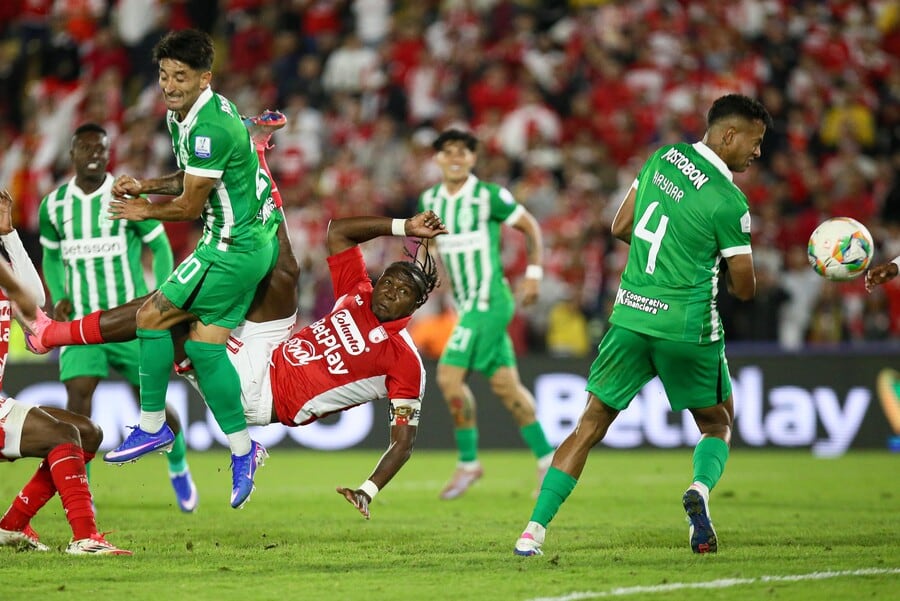 Atlético Nacional quiere asegurar el primer puesto del campeonato, mientras que Santa Fe busca consolidarse en el grupo de los 8-crédito Lina Gasca/Colprensa