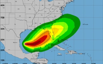Milton avanza con vientos sostenidos de 95 k/h