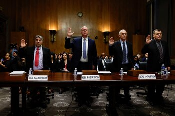 Boeing enfrenta investigaciones por supuestamente ignorar procedimientos de seguridad en el ensamblaje del 787 Dreamliner. (REUTERS/Evelyn Hockstein)