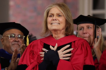 En la introducción de “An Unexpected Life”, Gloria Steinem escribió que era más feliz de lo que imaginó y que esperaba vivir hasta los 100 años