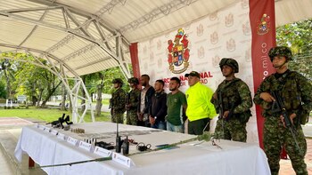 Moderna central de comunicaciones del