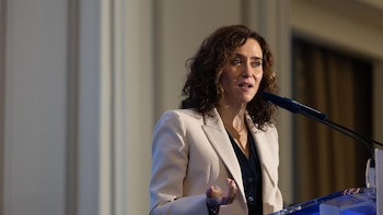 Ayuso acusa a Sánchez de preparar "todas las trampas que pueda" y reitera sus sospechas sobre el voto por correo