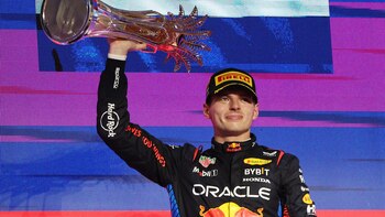 Verstappen y 'Checo' Pérez trasladan