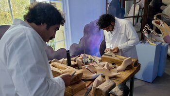 Roger Vivier reinterpreta sus zapatos