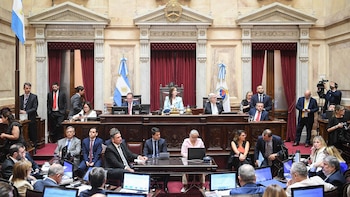 Victoria Villarruel encabeza una sesión