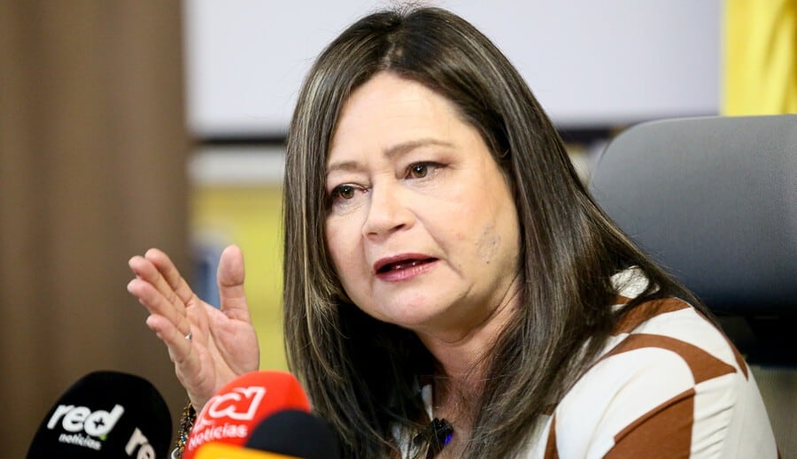 Contraloría contradice a Mafe Rojas y abre nuevo frente por contratos en Aerocivil