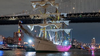 El buque mexicano no recibía