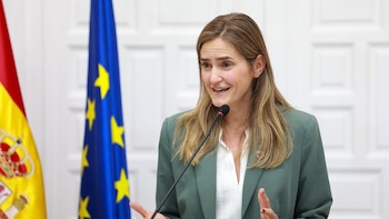 Aagesen se pone a disposición