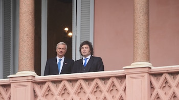 El Gobierno se entusiasma con ampliar las alianzas regionales con victorias de la derecha en Colombia y Perú