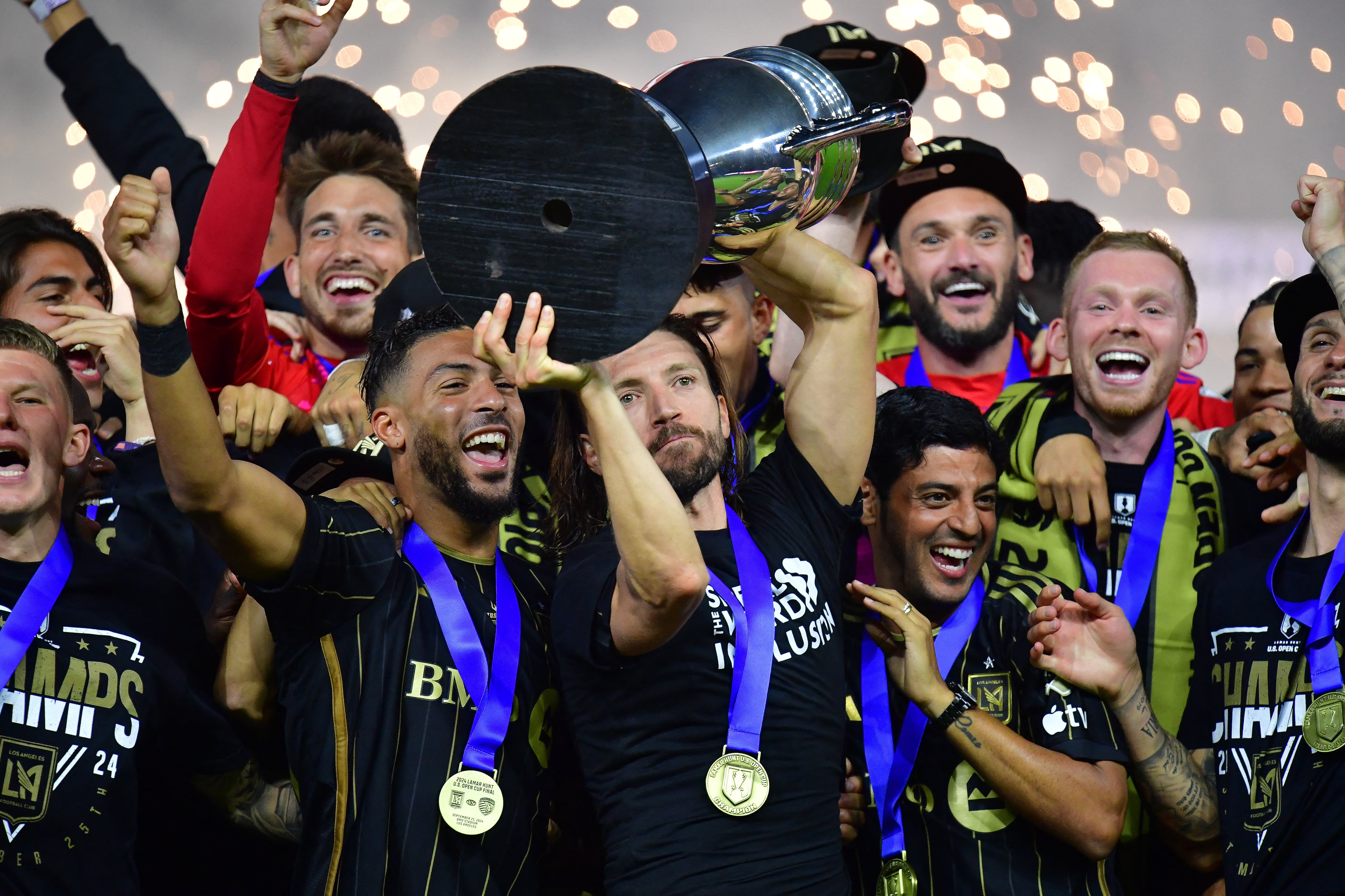 El mexicano brilló en su paso por la MLS. (Credit: Gary A. Vasquez-Imagn Images)