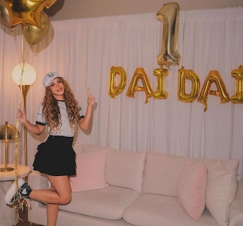 La cantante compartió en Instagram fotos y videos del festejo por el gran momento del tema - crédito Shakira / Instagram