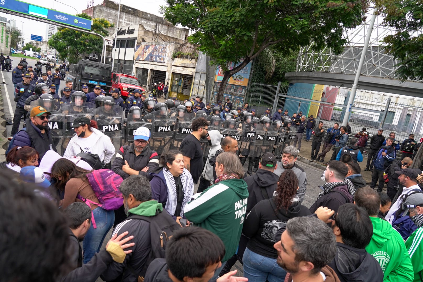 El 26 de junio está previsto un corte en Puente Pueyrredón en conmemoración al asesinato de los militantes del Movimiento de Trabajadores Desocupados (MTD) Maximiliano Kosteki y Darío Santillán el 26 de junio de 2002 Fotografía: RSFotos