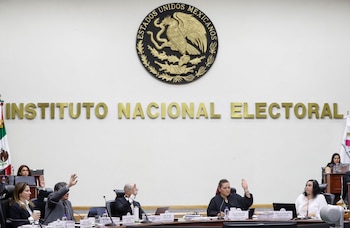 El anteproyecto del INE incluyó recursos para organizar las elecciones federales y una bolsa adicional para una eventual consulta popular o revocación de mandato en 2027. Imagen de archivo. EFE/ Mario Guzmán