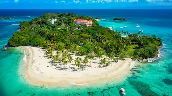 La ‘isla Bacardí’: un diminuto