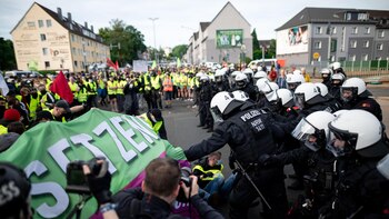 Varios detenidos en grandes protestas