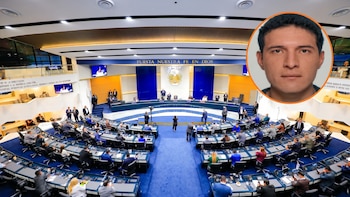 Se equivocó de chat: Quería amenazar a la Asamblea Legislativa, lo envió a la Defensoría salvadoreña y pasará 10 años en prisión