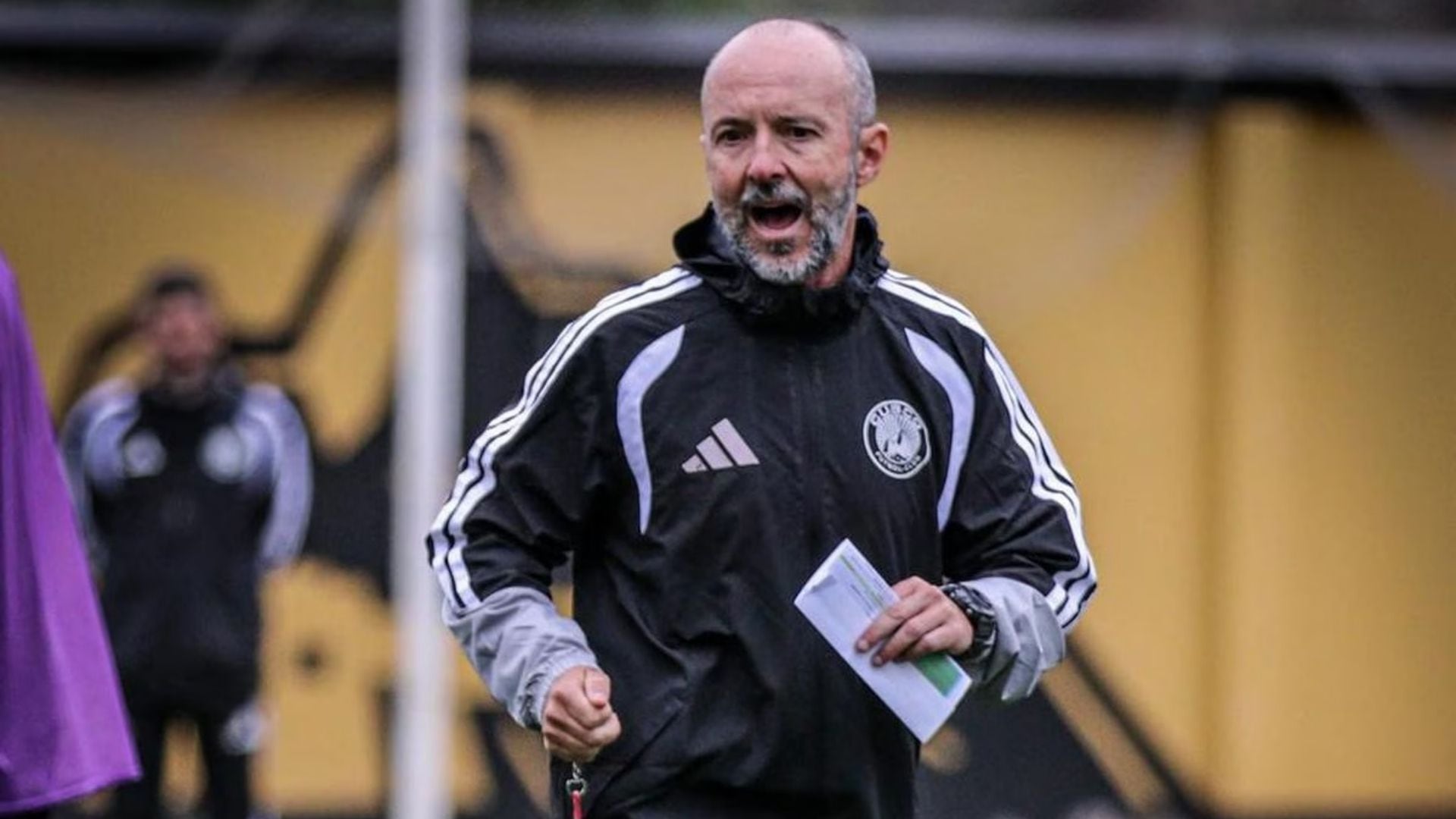 Javier Rabanal se refirió a su relación con los hinchas de Universitario: “Las redes sociales son una cosa y la calle es otra”