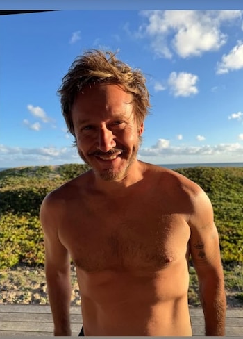 Benjamín Vicuña disfruta del sol