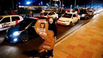 Vehículos se concentran en Asunción contra la corrupción
