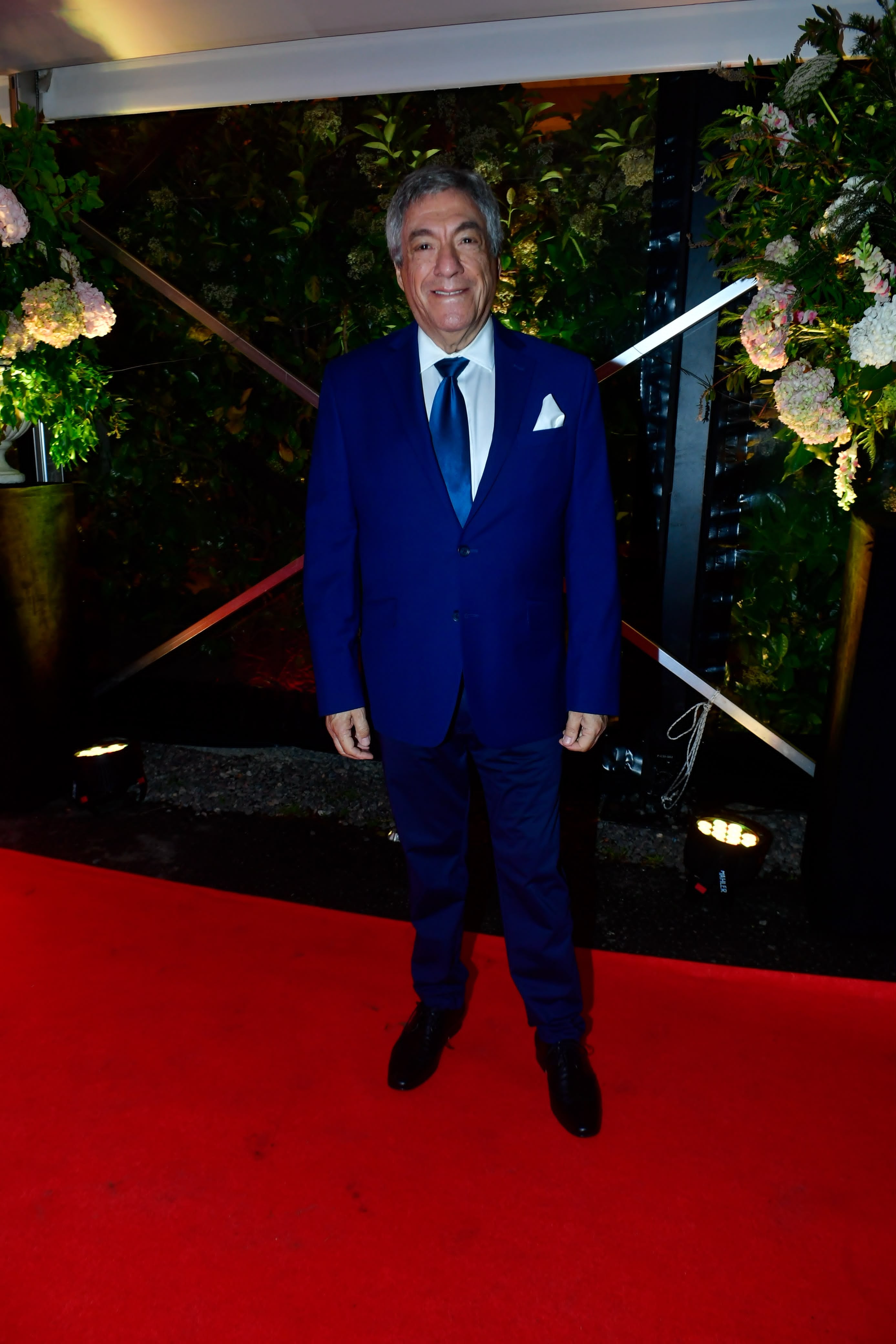 Dany Mañas llegó a la celebración de Andrea Ghidone y Pablo Otero para acompañar a la pareja en una noche compartida con familiares, amigos y colegas del espectáculo