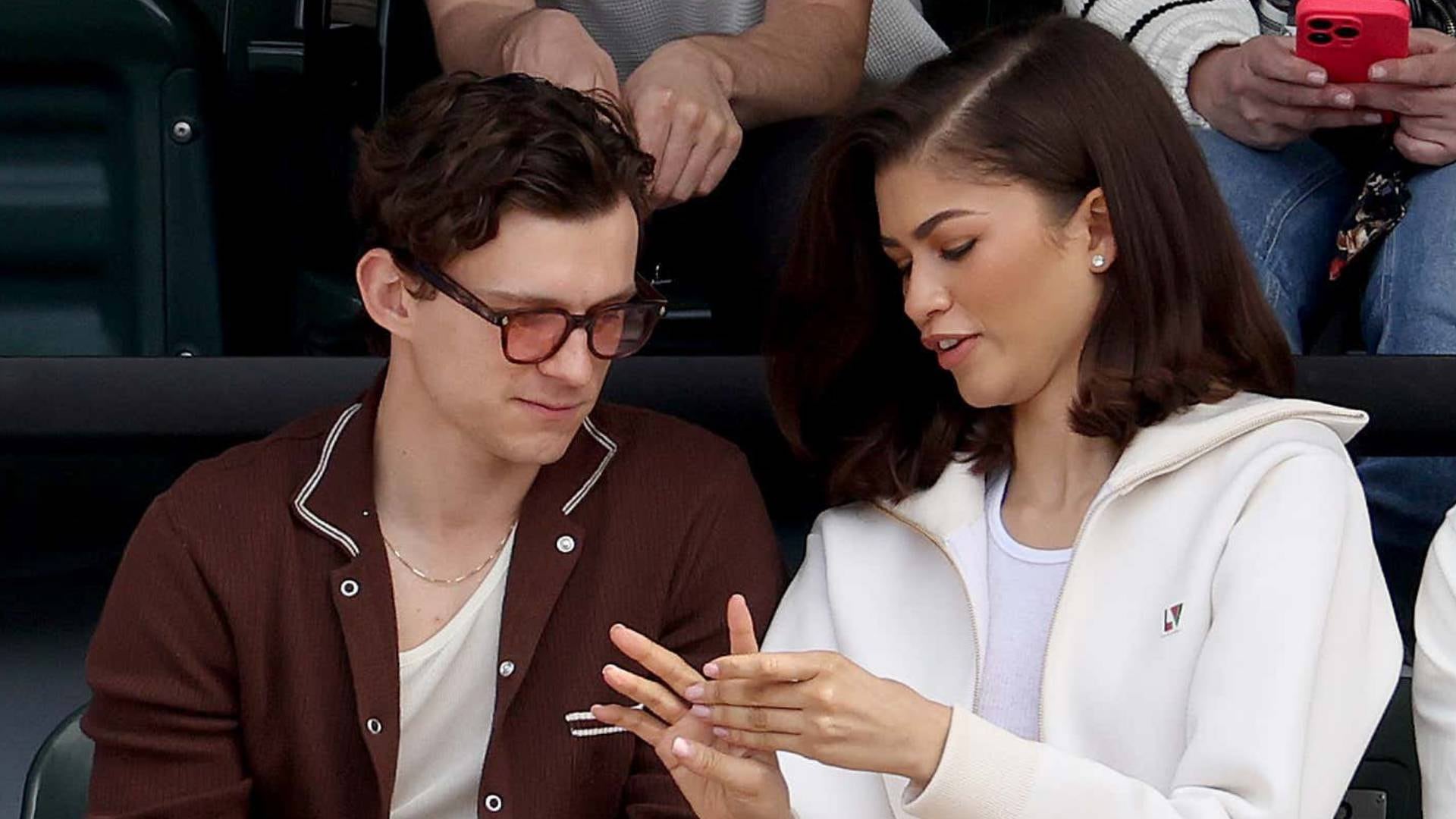 Tom Holland y Zendaya visitan El Hormiguero. (Twitter/@ChicksInTheOff)