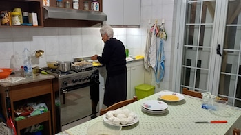 Encuentro intergeneracional que reconstruye raíces