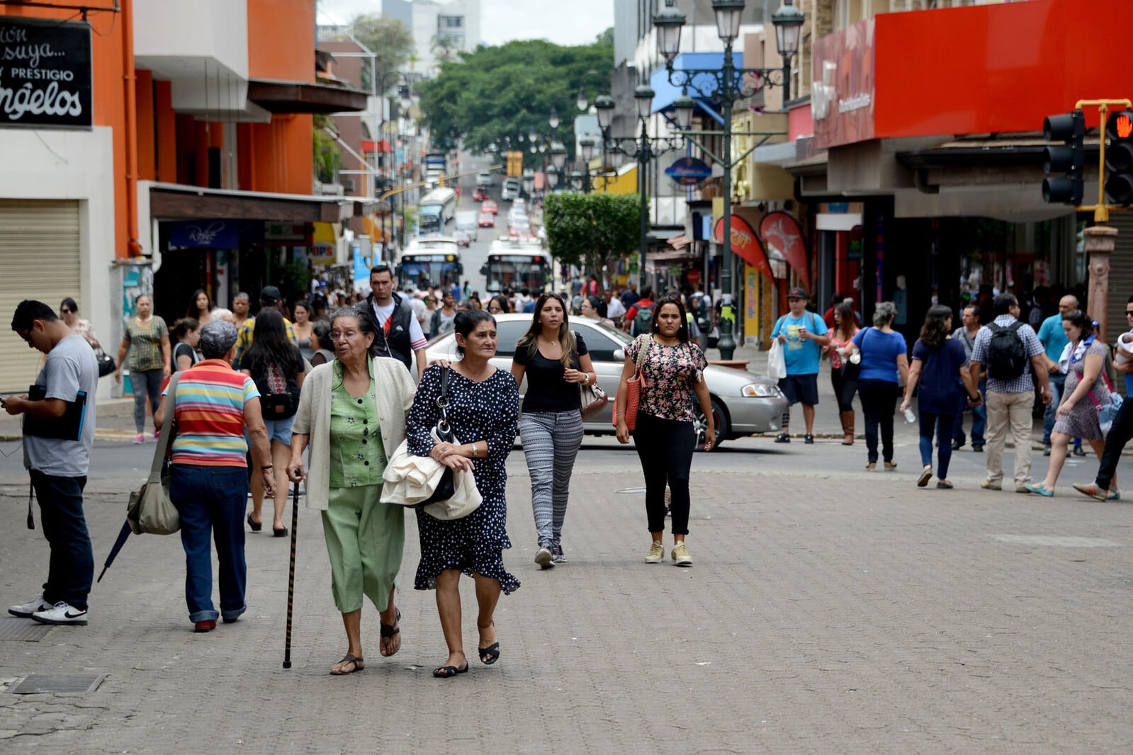 Costa Rica superó en 2025 el umbral de su bono demográfico, según un estudio del Programa Estado de la Nación que analiza las perspectivas regionales hacia 2030. (Cortesía: Universidad de Costa Rica)