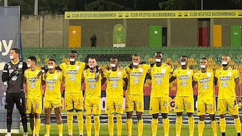 Por particular protesta, Dimayor le impuso dura sanción a los jugadores del Atlético Bucaramanga: se taparon la boca en los actos de protocolo del juego ante Fortaleza