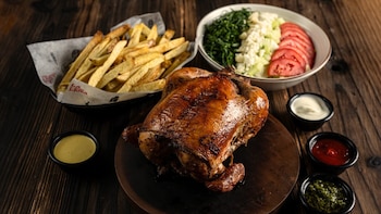 Delicioso pollo a la brasa