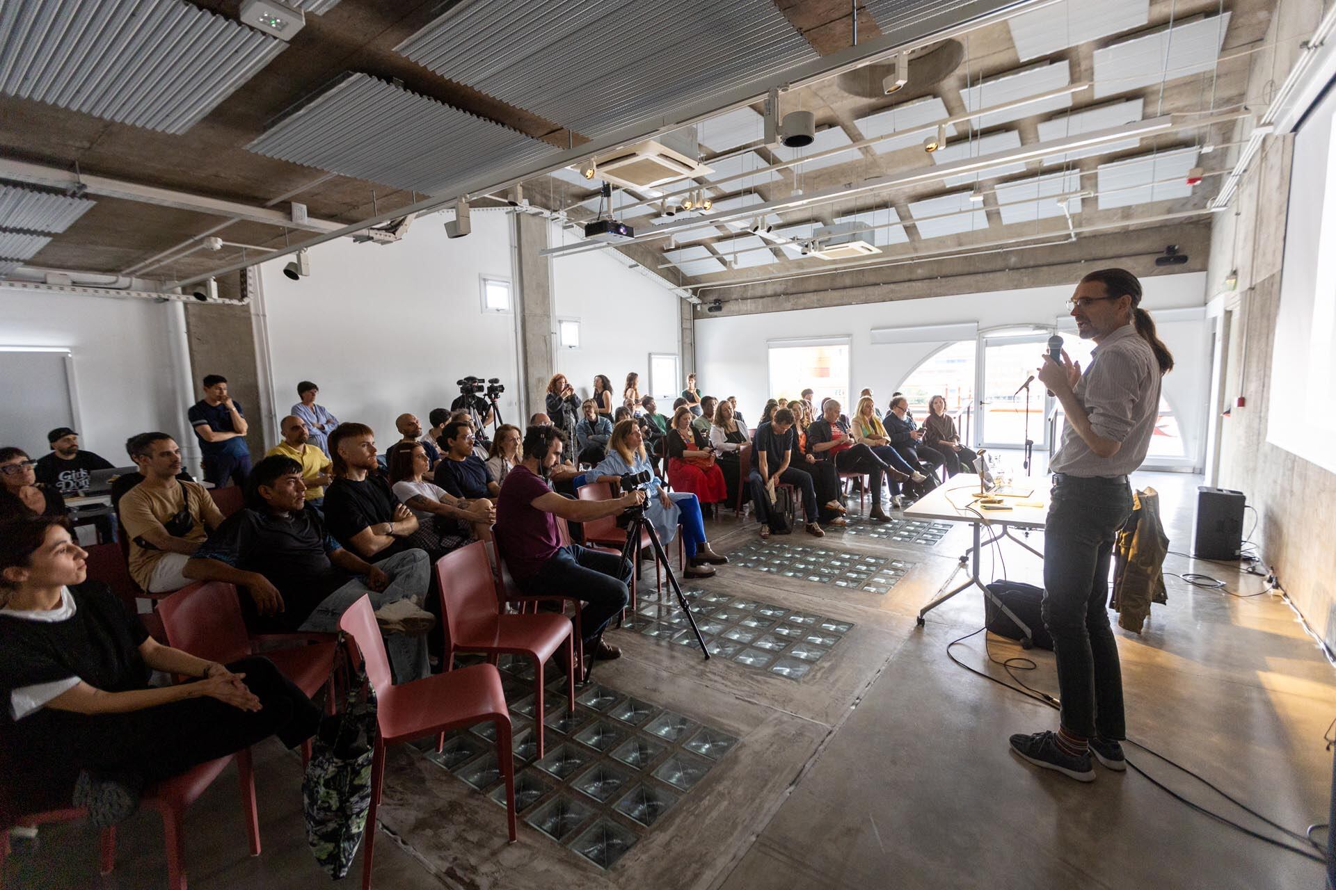 El artista pasó por Buenos Aires como parte del programa