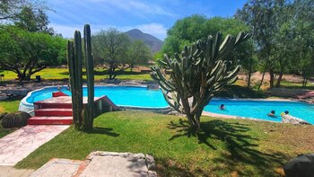 El balneario cuenta con aguas