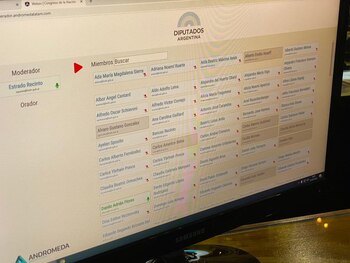 La plataforma convive con la