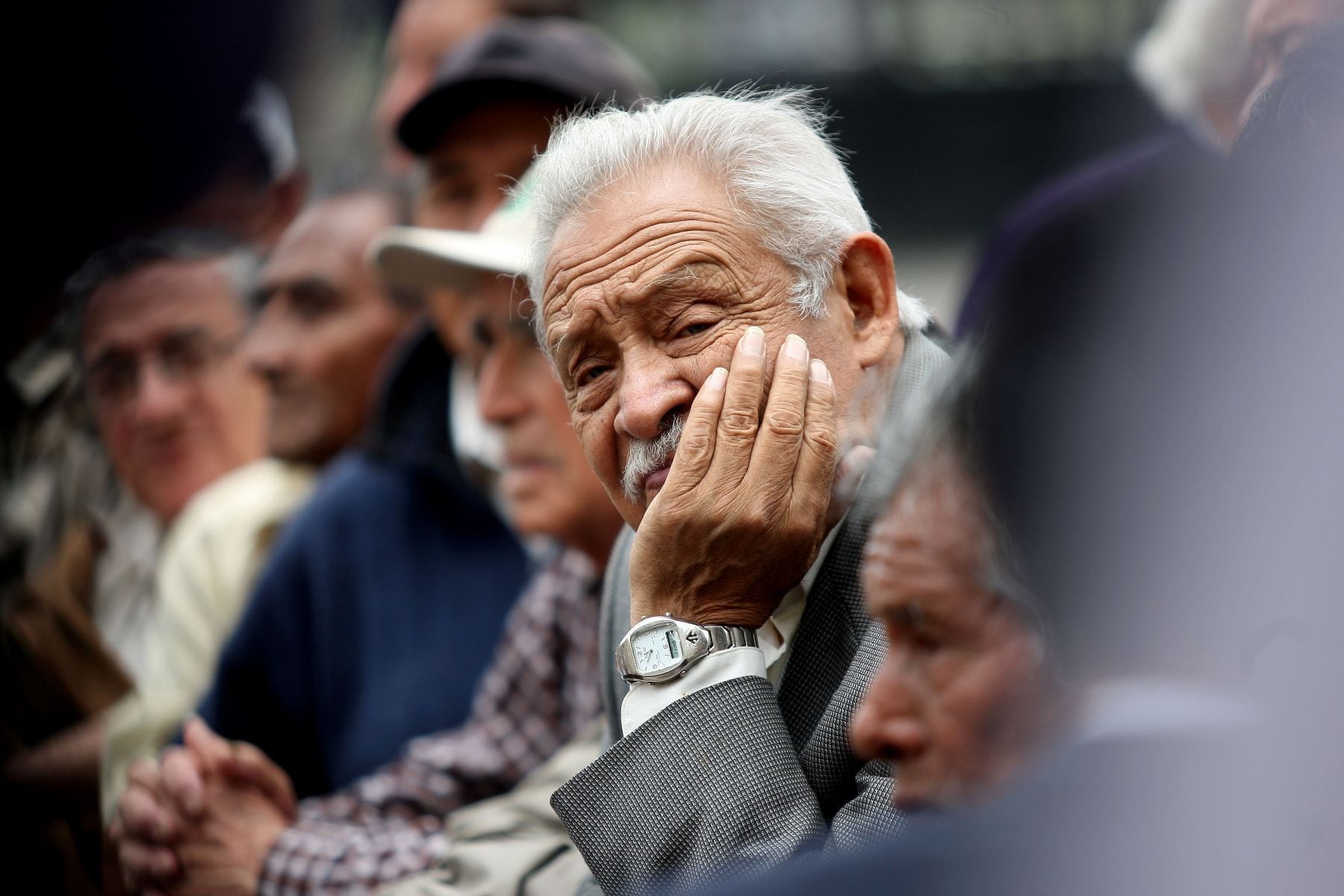 Trabajadores y pensionados acuerdan cifra única para el salario mínimo de 2027