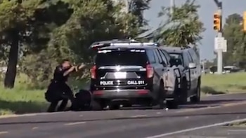 Tiroteo en Texas: un muerto, nueve heridos y el agresor abatido por la policía