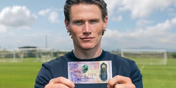El Banco de Escocia lanzó 100 billetes conmemorativos inspirados en el gol de Scott McTominay que selló la clasificación al Mundial 2026 (Bank of Scotland)