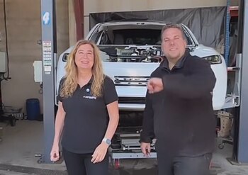 Los empleados de un desguace