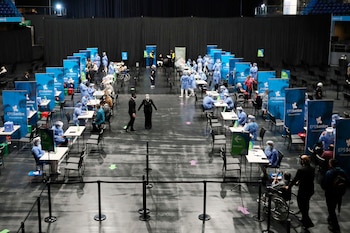 La vacunación en Colombia comenzó