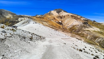 Meseta de Macusani. La empresa