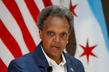La alcaldesa de Chicago,Lori Lightfoot.