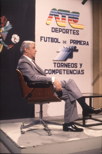Enrique Macaya Marquez en Fútbol de Primera