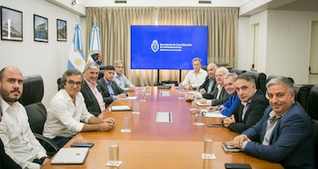 Reunião do Ministério dos Transportes com o Departamento de Transportes