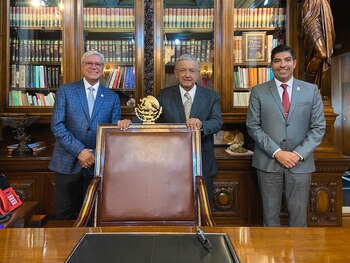 El mismo AMLO lo mandó