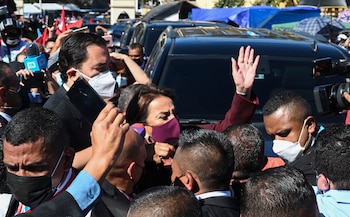 Castro saluda a sus seguidores